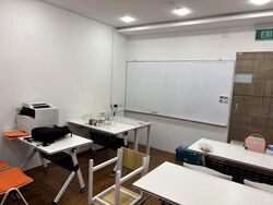 Parkway Centre (D15), Office #559127361